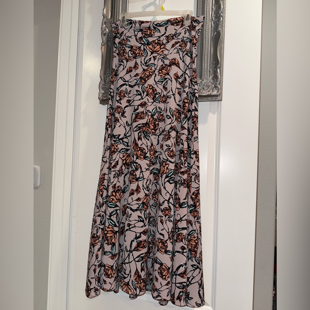 LuLaRoe Small Maxi Skirt w/ Roses, Vines ** Floral, Flowy and Gorgeous! **